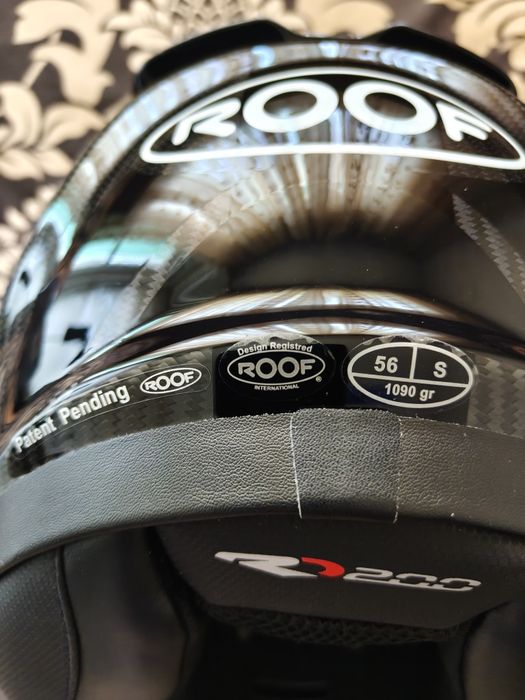 Каска за мотор Roof RO200 Carbon