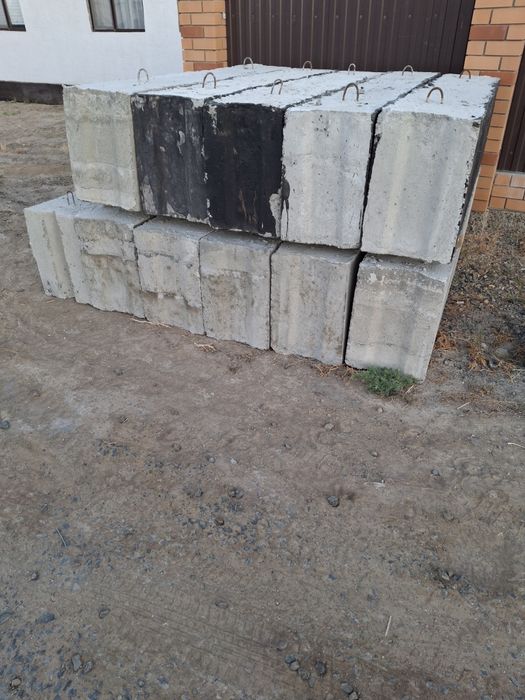 Фундаментный блок