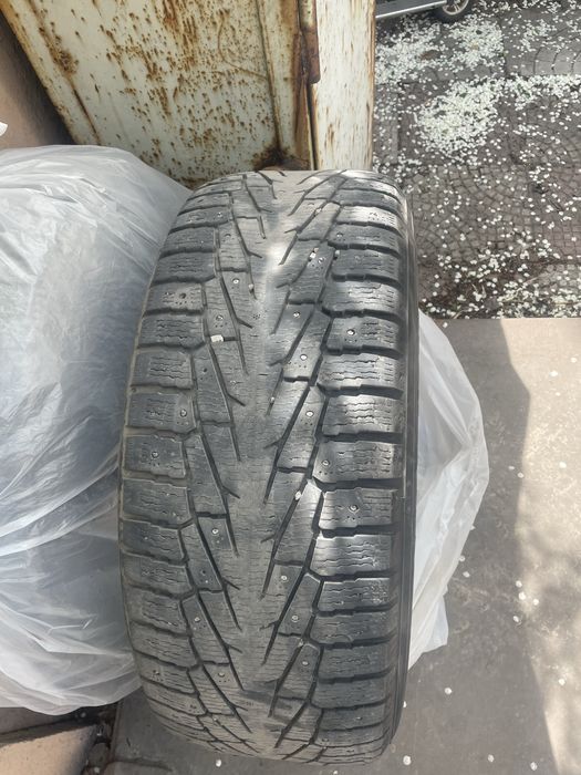 Зимняя резина 285/60 R18