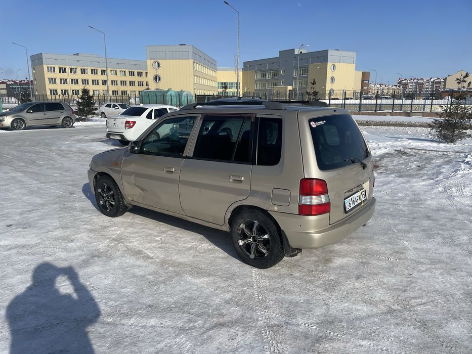 Продам мазду демио