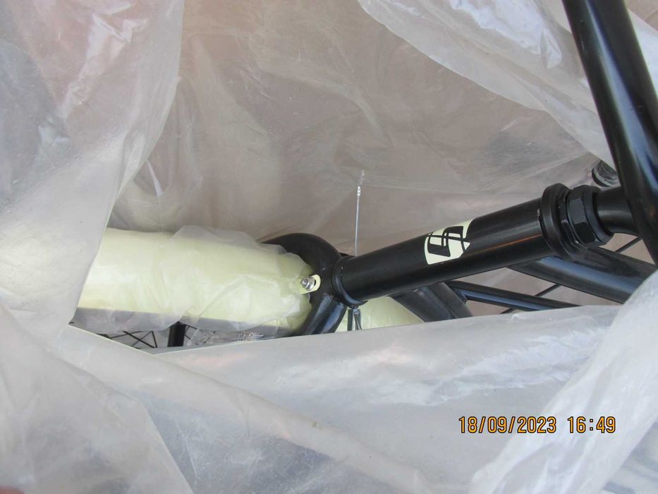 Bicicleta Carpat 26" City Liberta C2693A, Crem/Gri  NOUA