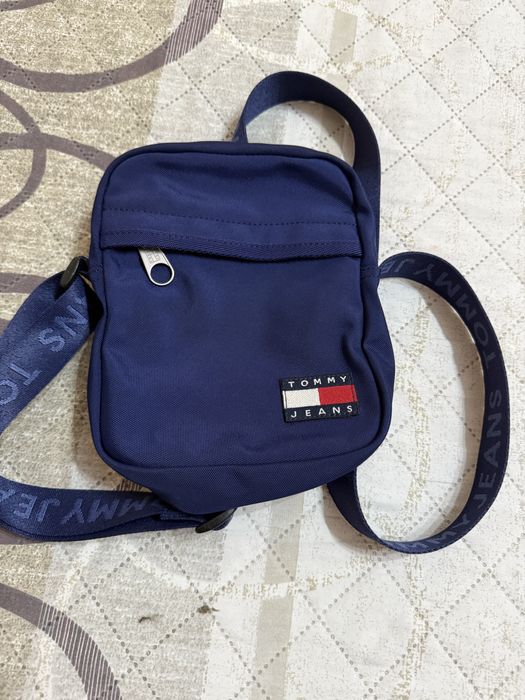 Чанти за кръст и презрамо