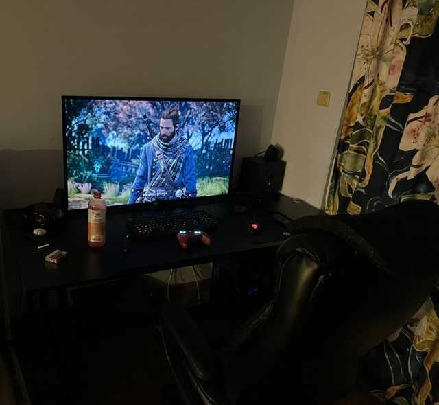 Philips 43 inch 4K UHD 60hz + HDR10