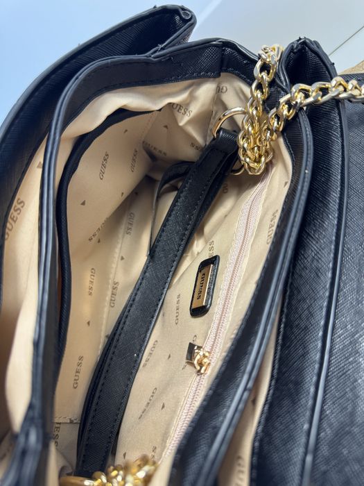 Чанта Guess Bag ЧИСТО НОВИ