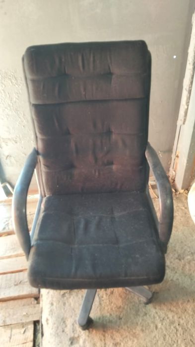 Продам Кресло 10000 тенге