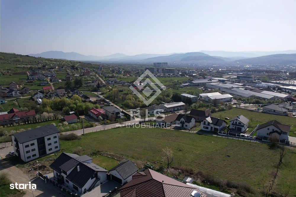 Teren de vanzare 10 ari - zona LEONI