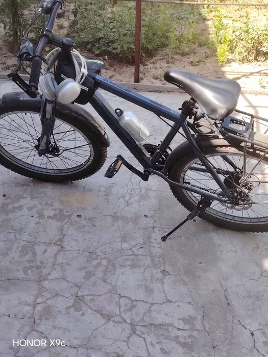 Velosiped bonvi 26r sotiladi