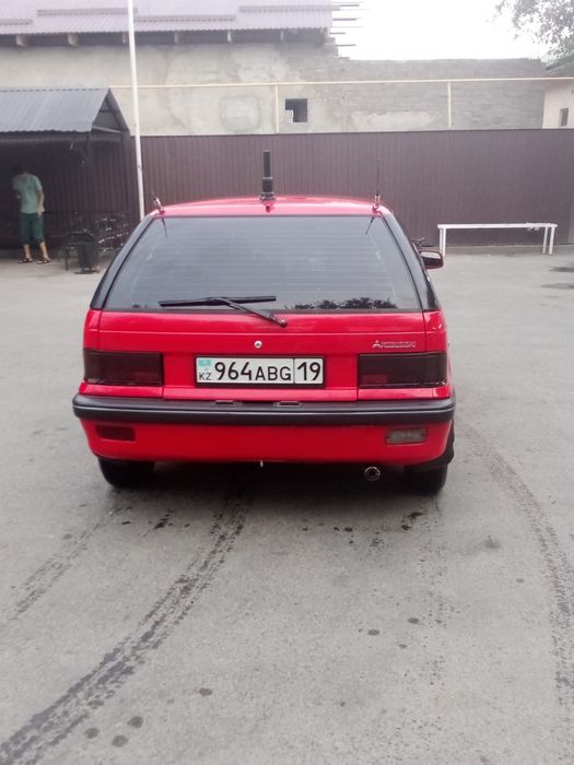 Mitsubishi Colt 1991 год