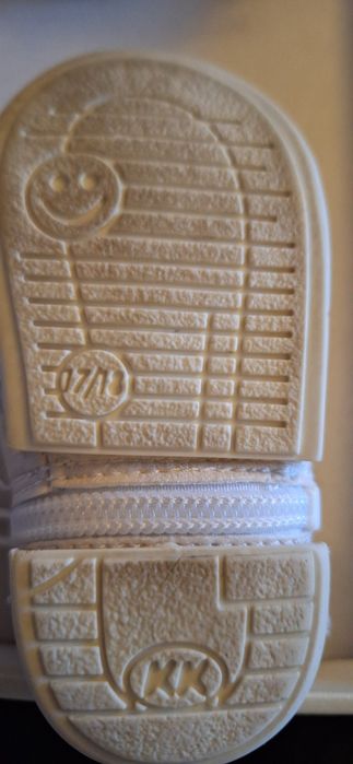 Бебешки обувки за момиче