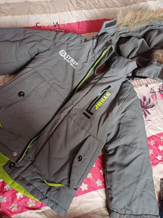 Куртки зимние и осенние