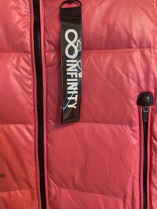 Много яко бонбонено розово дълго яке