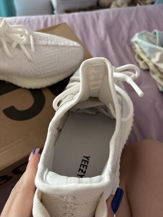 Yeezy originali albi, noi in cutie, marimea 41 1/3