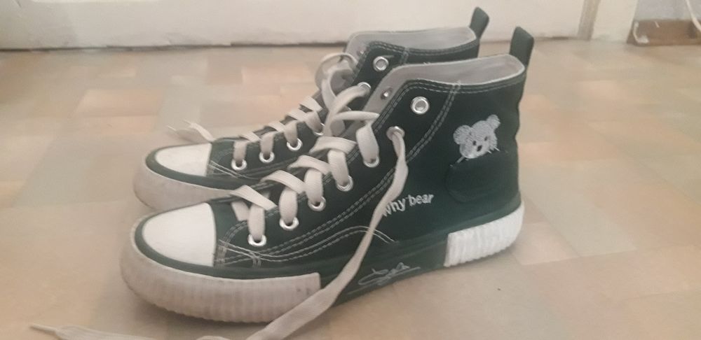 Продам кеды в хорошем состоянии