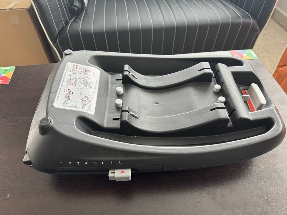 Детско столче за кола с isofix систена стойка