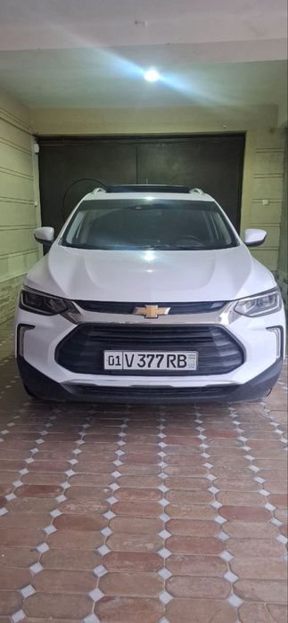Tracker 2 avtomobil