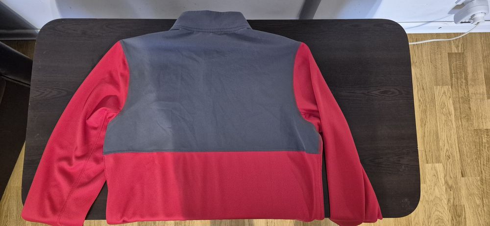 Bluza Nike Dri-FIT Academy roșu cu gri.  Excelenta