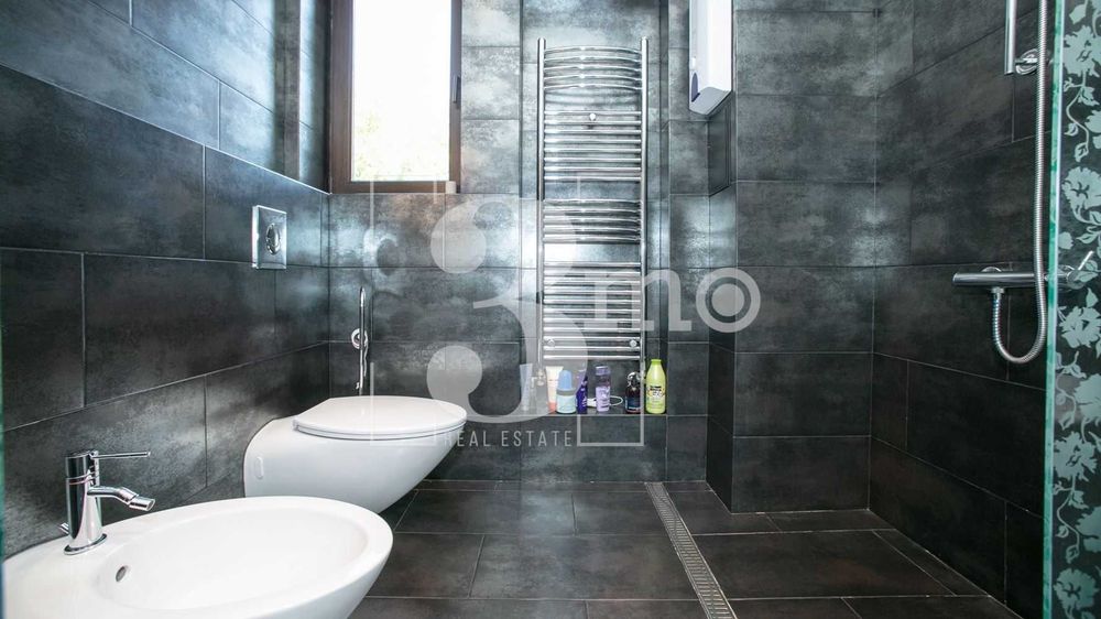 Дава се под наем Четиристаен апартамент в София, Дружба 2 - 265 кв.м за 2500 € - Снимка #9