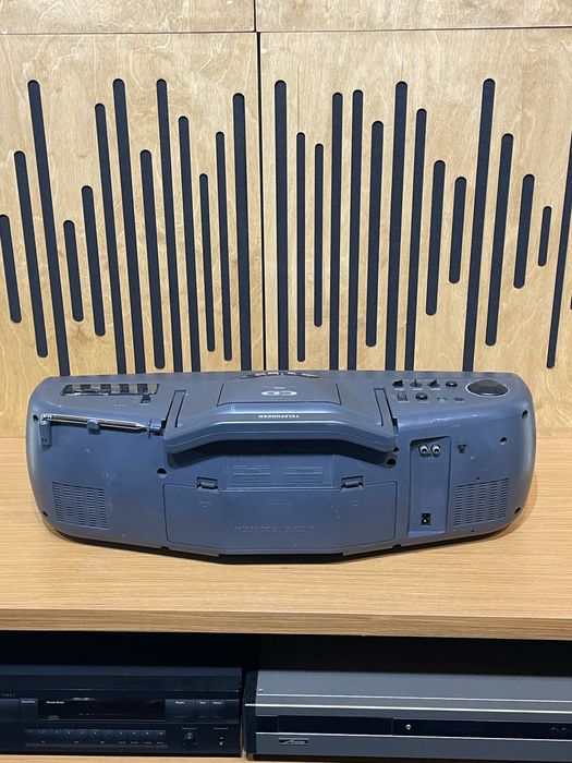 Radio casetofon cu cd boombox telefunken rc 900 cd servisat functional