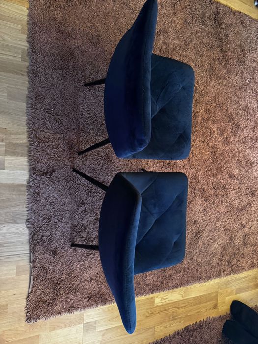 Scaun HILLEVI in tesatura albastru marin