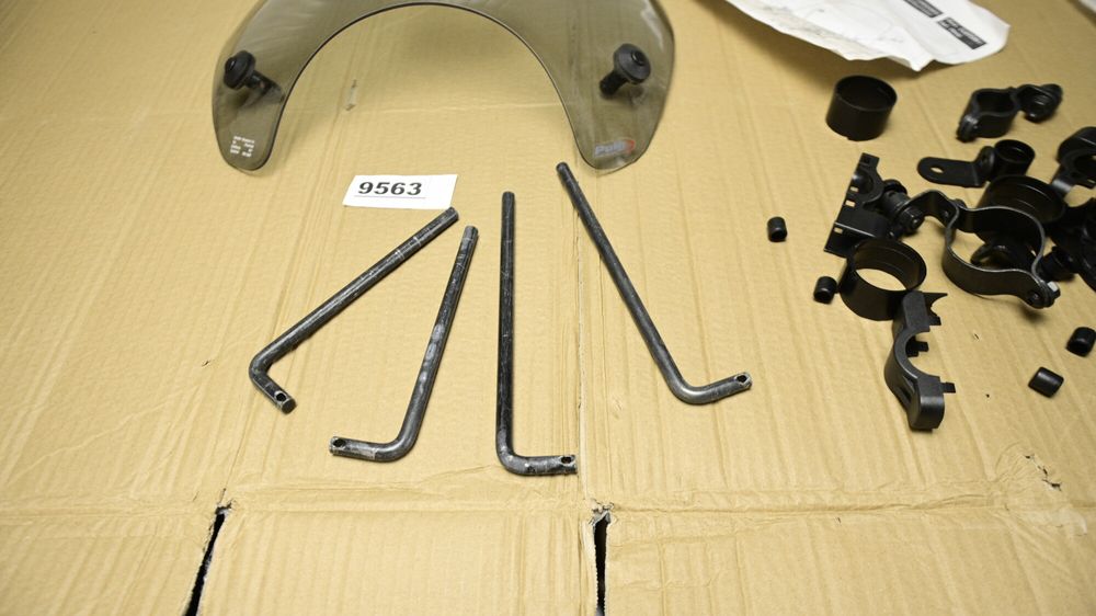 Parbriz Naked Puig 0840 Custom Universal Touring Prindere Ghidon