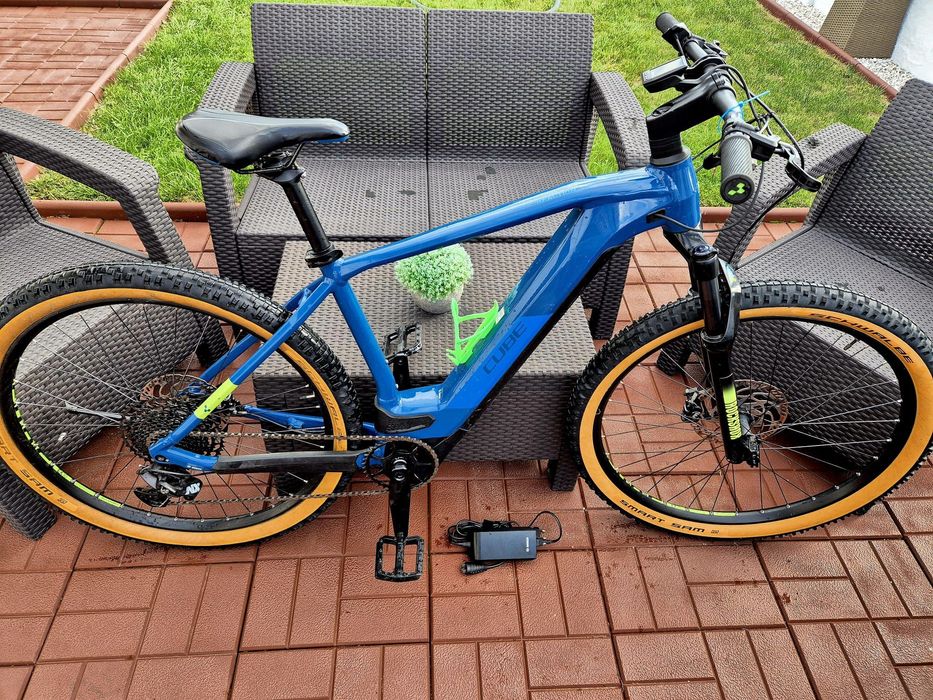 Bicicleta electrica CUBE 29 625Wh~BoschCX~Furca Rock Shox Aer~1x12