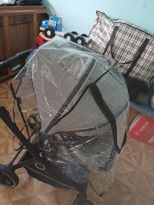 Продам коляску прогулочную