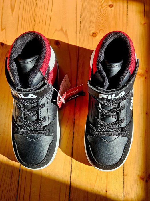 Чисто нови зимни маратонки с подплата Fila