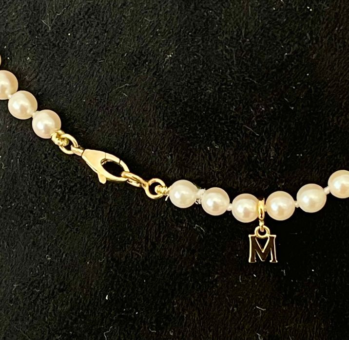 Огърлица от  лъскави  естествени кремави  перли