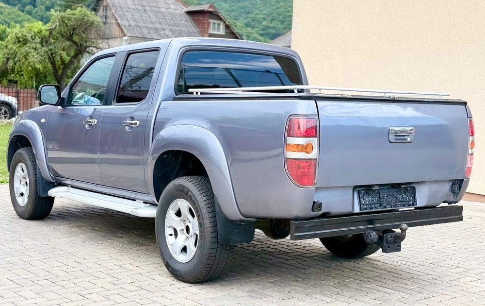 Mazda    BT 50    2.5d