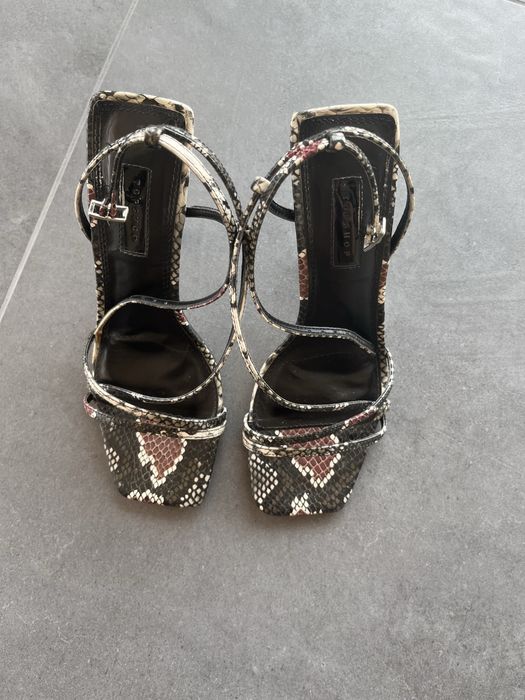 Сандали 37 номер