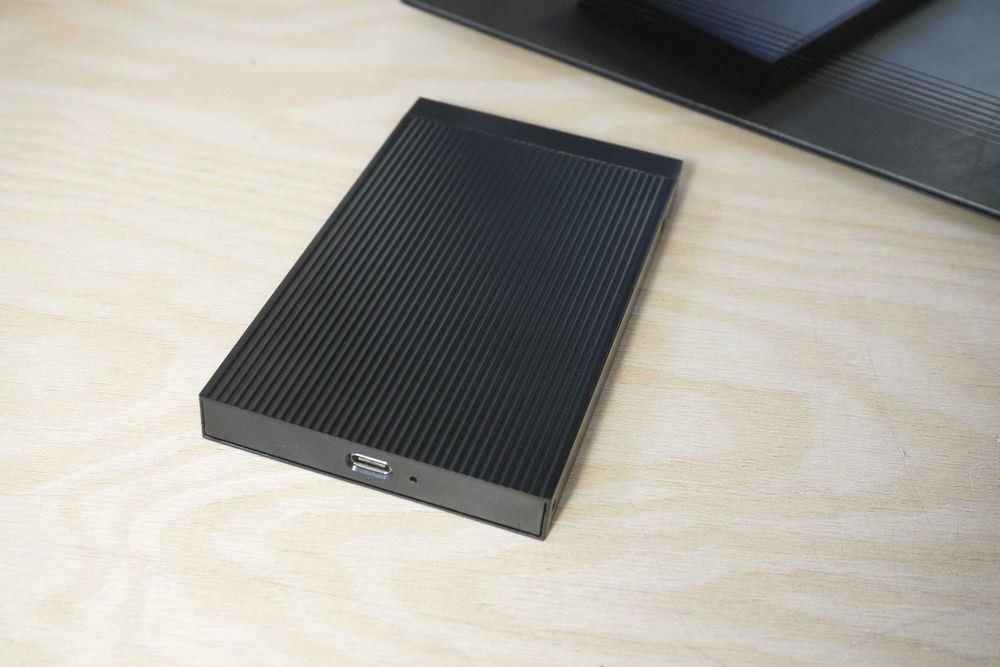 Компютърна кутия Acer Predator ATX с 3 RGB Вентилатора и PCIE Riser / Вкл.ДДС