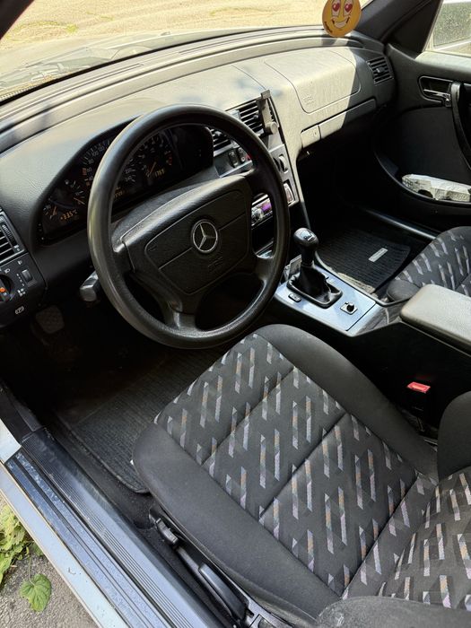 Mercedes Benz c180 varianta Esprit, an 1999 fabricatie, capaciatate cilindrica 1799