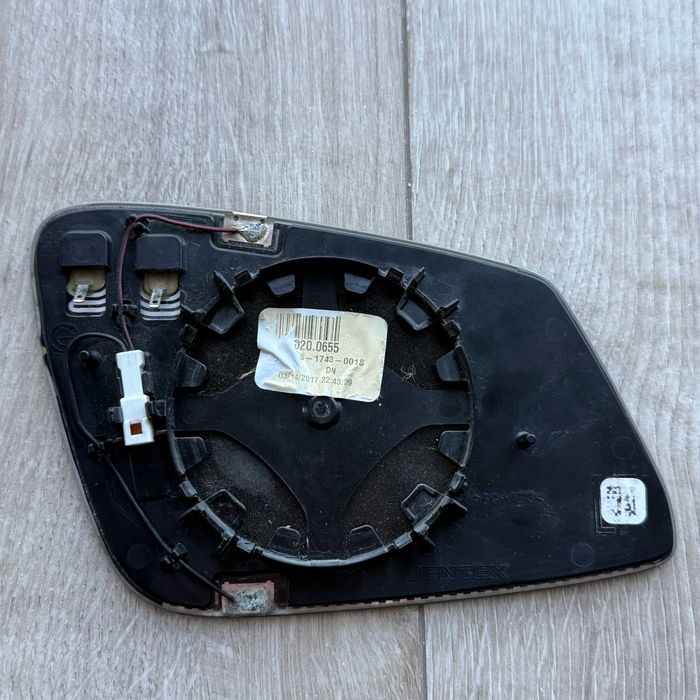 Ляво стъкло с подгрев огледало BMW F30 / F31 / F32 / F36