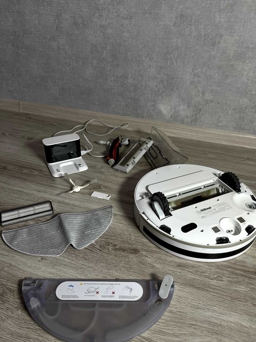 Робот пылесос Dreame F9 белый