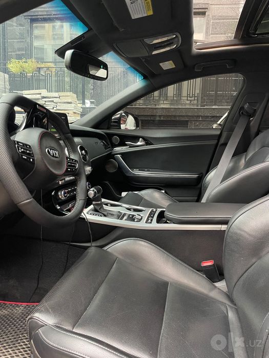 KIA stinger tvinturbo 3.3