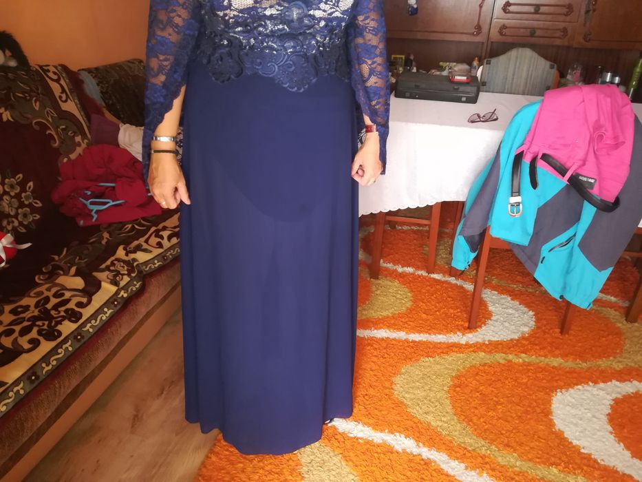 Vând rochie de gală