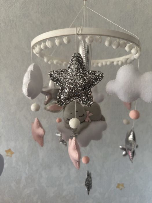 Продам мобиль с кронштейном