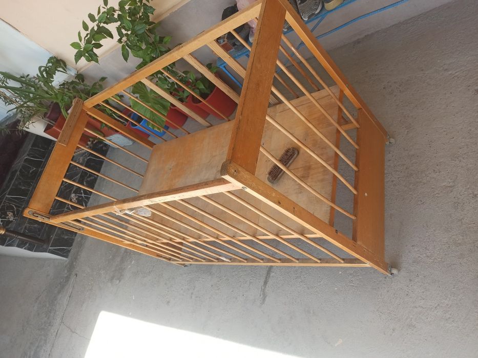 Кроватка детская