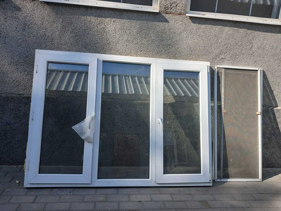 Продам  стеклопакет  балконный б/у