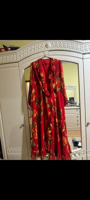 Женские вечерние платья