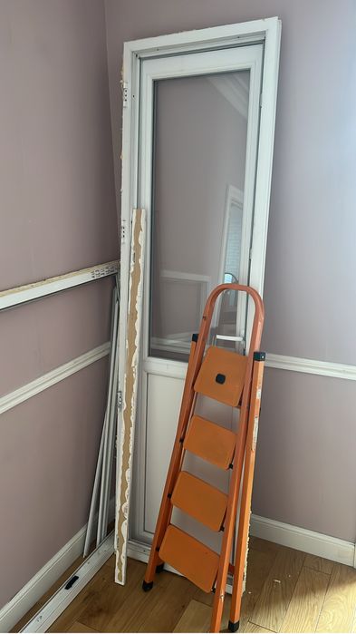 Окно и дверь пластиковые бу