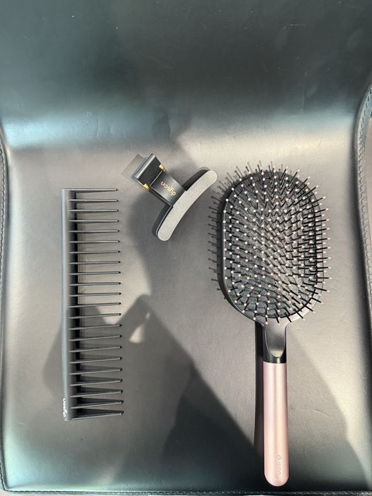 Dyson Perie set