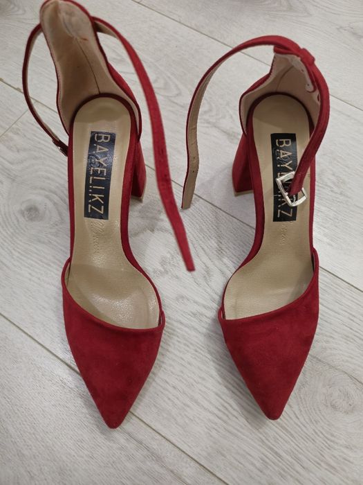 Туфли вечерние красные
