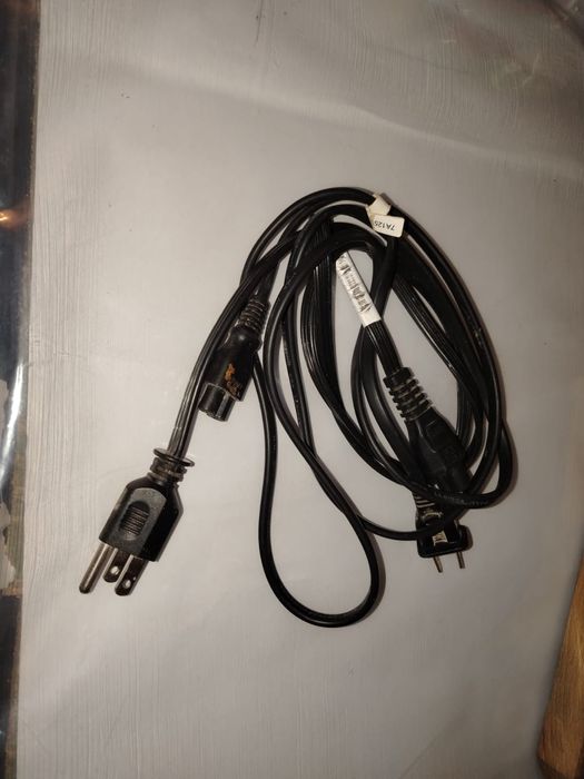 Cabluri alimentare tip „Mickey Mouse” (C5) + ștecher US