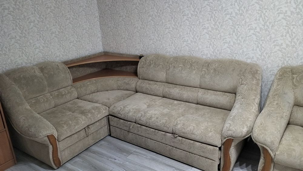 Продам диван б.у в хорошем состоянии