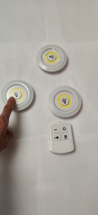 Продам универсальный светильник