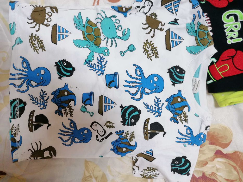 Тениски момче, размер до 110 Детско яке 10 лв, размер 104-110