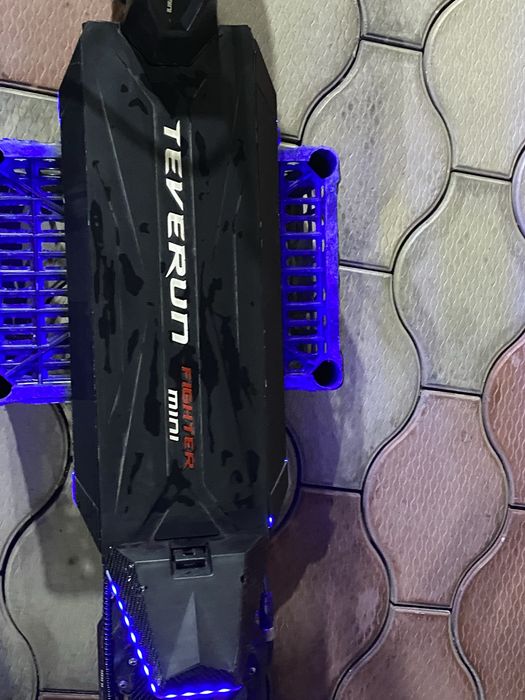 Продам электросамокат Teverun fighter mini