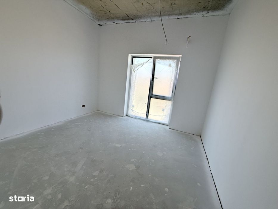 Duplex deosebit, 5 camere, curte generoasa, zona Safirului-Gladiolelor