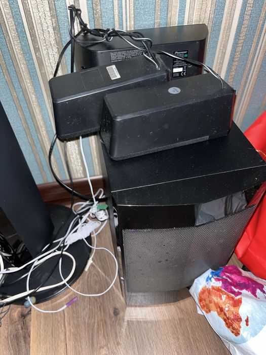 Продам домашнее караоке, надо починить